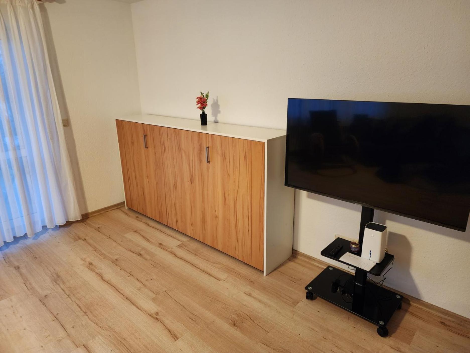 Ferienwohnung Julija Riedheim Hilzingen Екстериор снимка