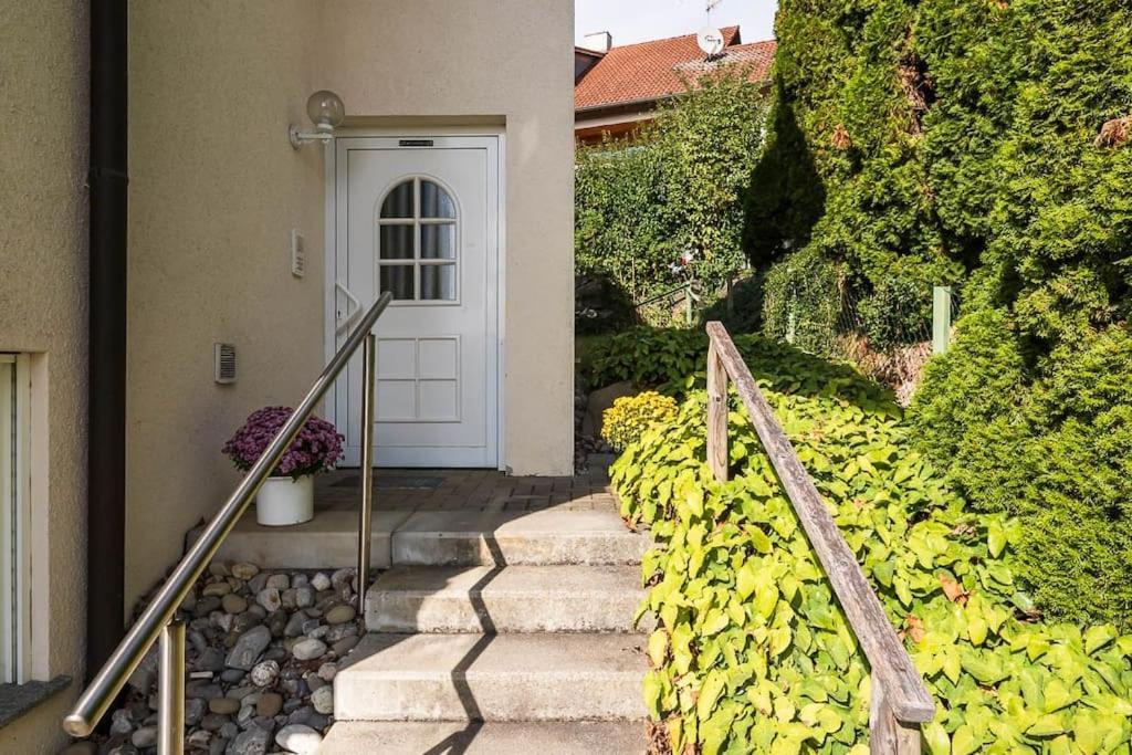 Ferienwohnung Julija Riedheim Hilzingen Екстериор снимка